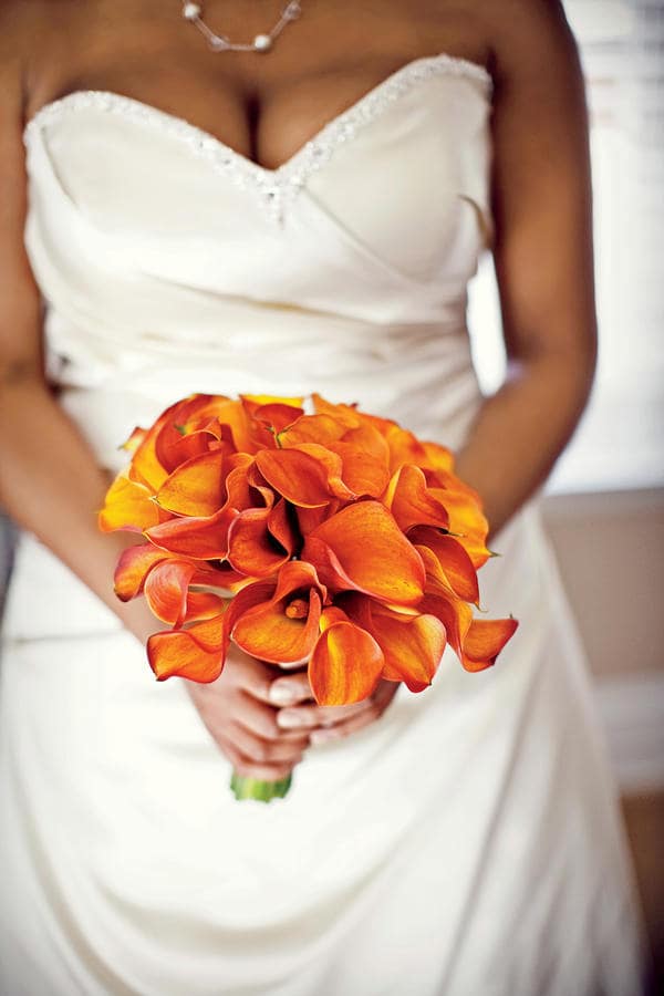 The Best Wedding Bouquets According To Their  Color Meaning