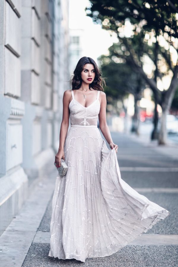 All Hail The Big Prom Night! 18 Amazing Long Prom Dresses For Stunning Prom Look