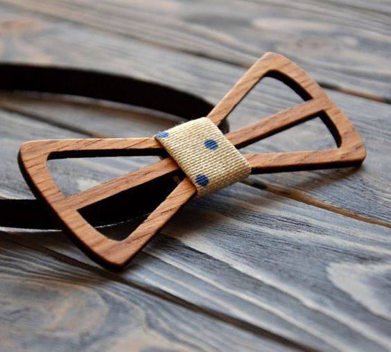New Man Trend Alert To Impress: Wooden Bow Tie