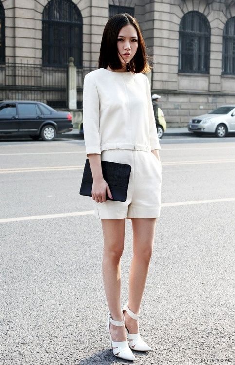 How To Wear All White Outfits And Look Stunning