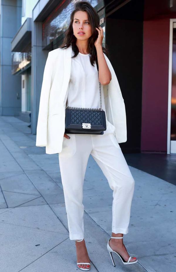 How To Wear All White Outfits And Look Stunning