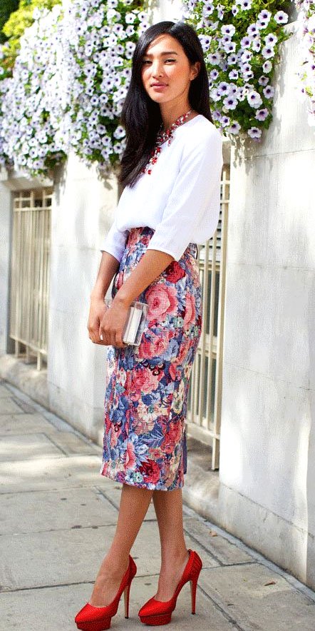 Stay Fashion Even On Your Work Place: Top Fashion Combinations With Floral Pensil Skirt Perfect For Summer