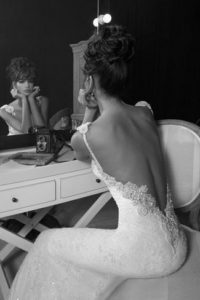 Backless Weding Gowns For Sexy And Glamurous Look On Your Dream Day