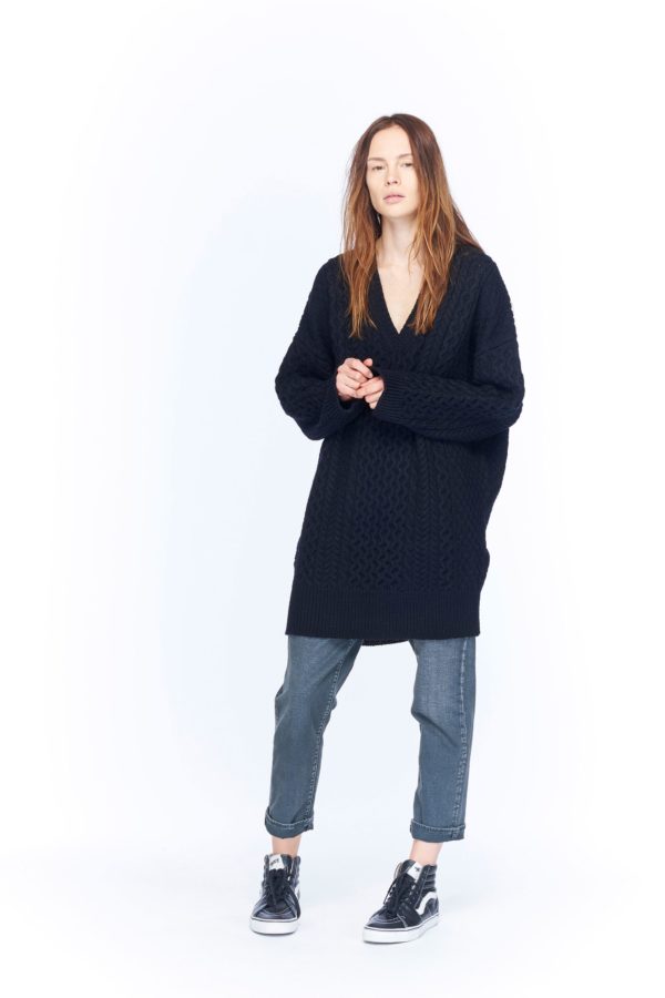 Cozy Oversized Knitted Sweaters  For Perfect Winter Outfits