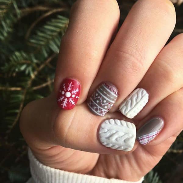 The Cutest Christmas Sweater Inspired Nails Art Designs To Feel The Magic Of The Holidays At Its Best
