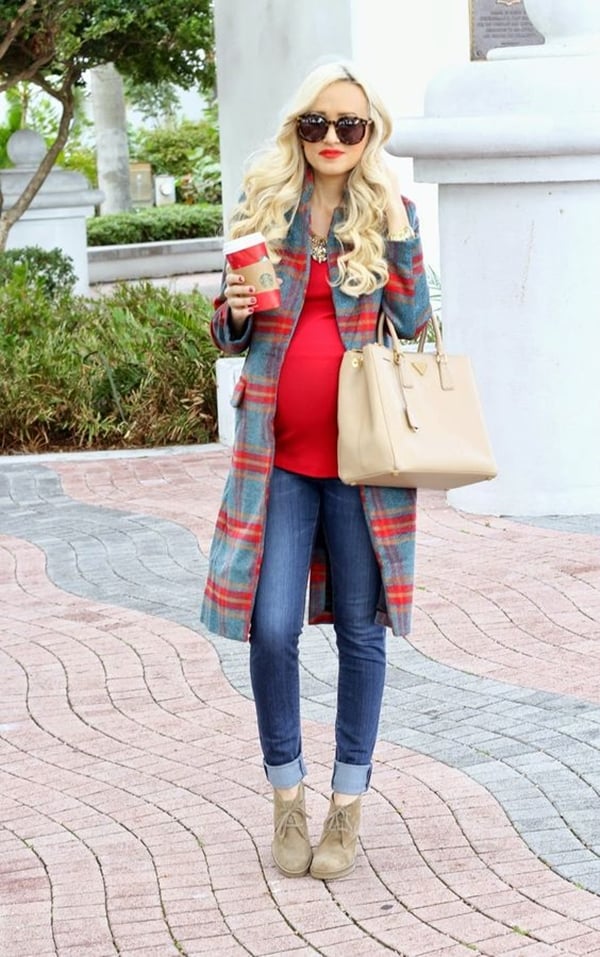 Winter Baby Bump Outfits That Will Keep You Warm