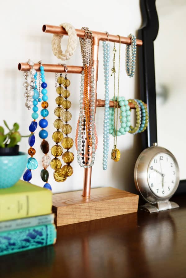 Super Practical DIY Jewelry Holders That You Should Copy Now