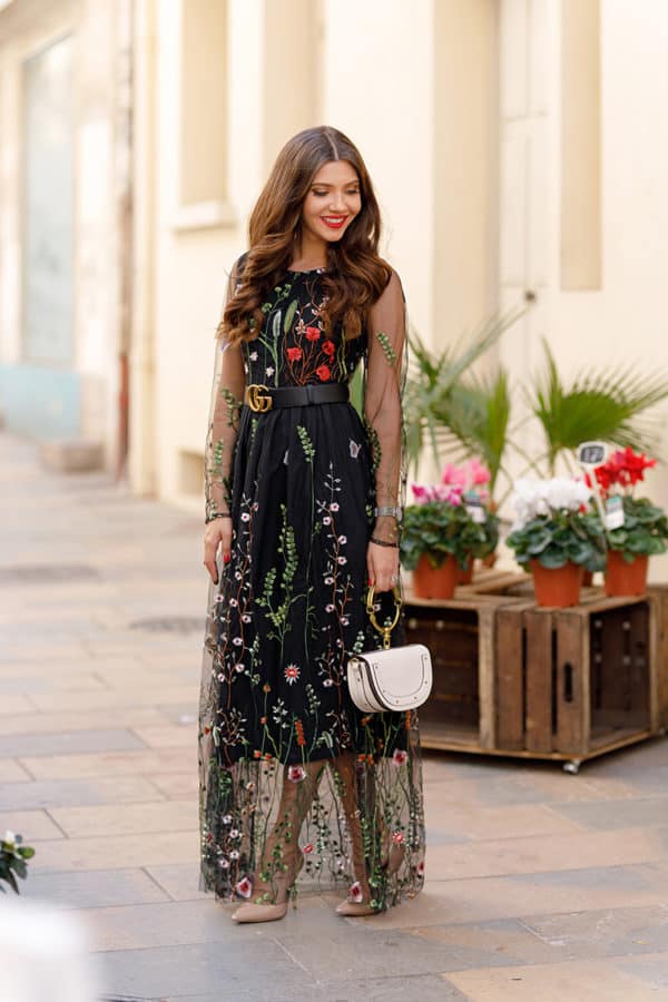 Trendy Dresses To shine On The New Year’s Eve Celebration This Year