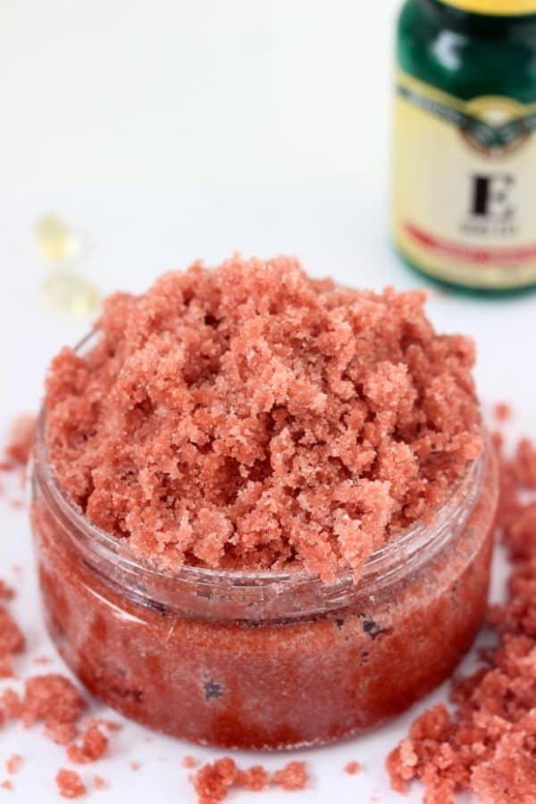 Awesome Body Scrubs To Pamper Yourselves This Winter