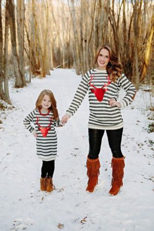 mother and daughter matching winter outfits