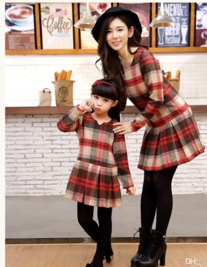 mother and daughter matching winter outfits
