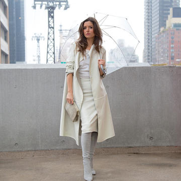 How To Style Monochomatic Outfit To Look Modern And Elegant In Winter