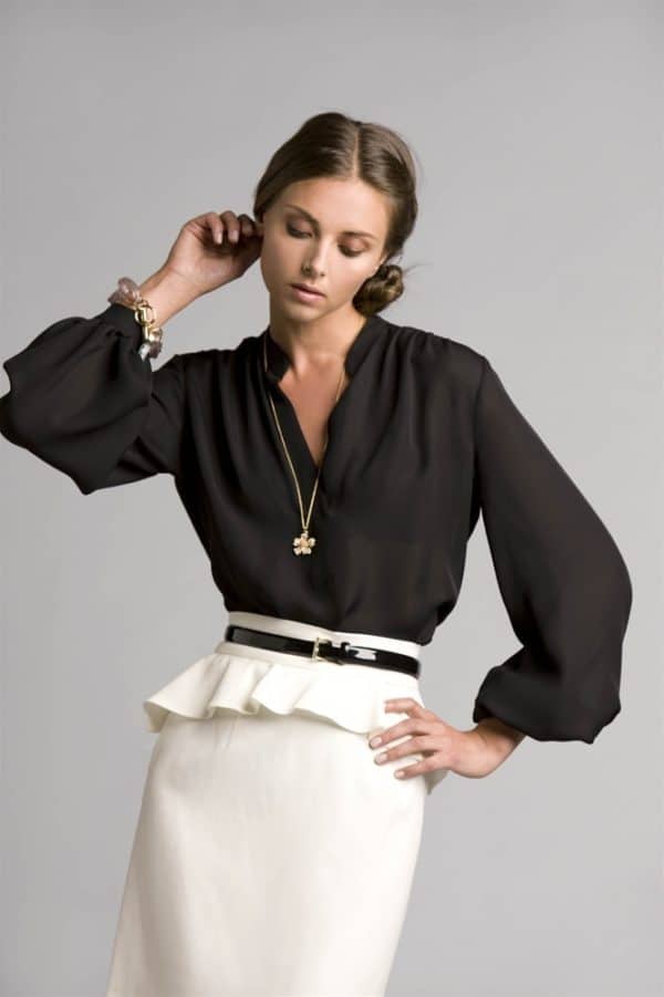 Classy Black And White Work Attire That Will Make You Look Professional