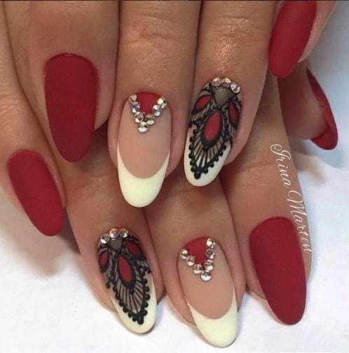 Hand Painted Manicures That Look Totally Stunning