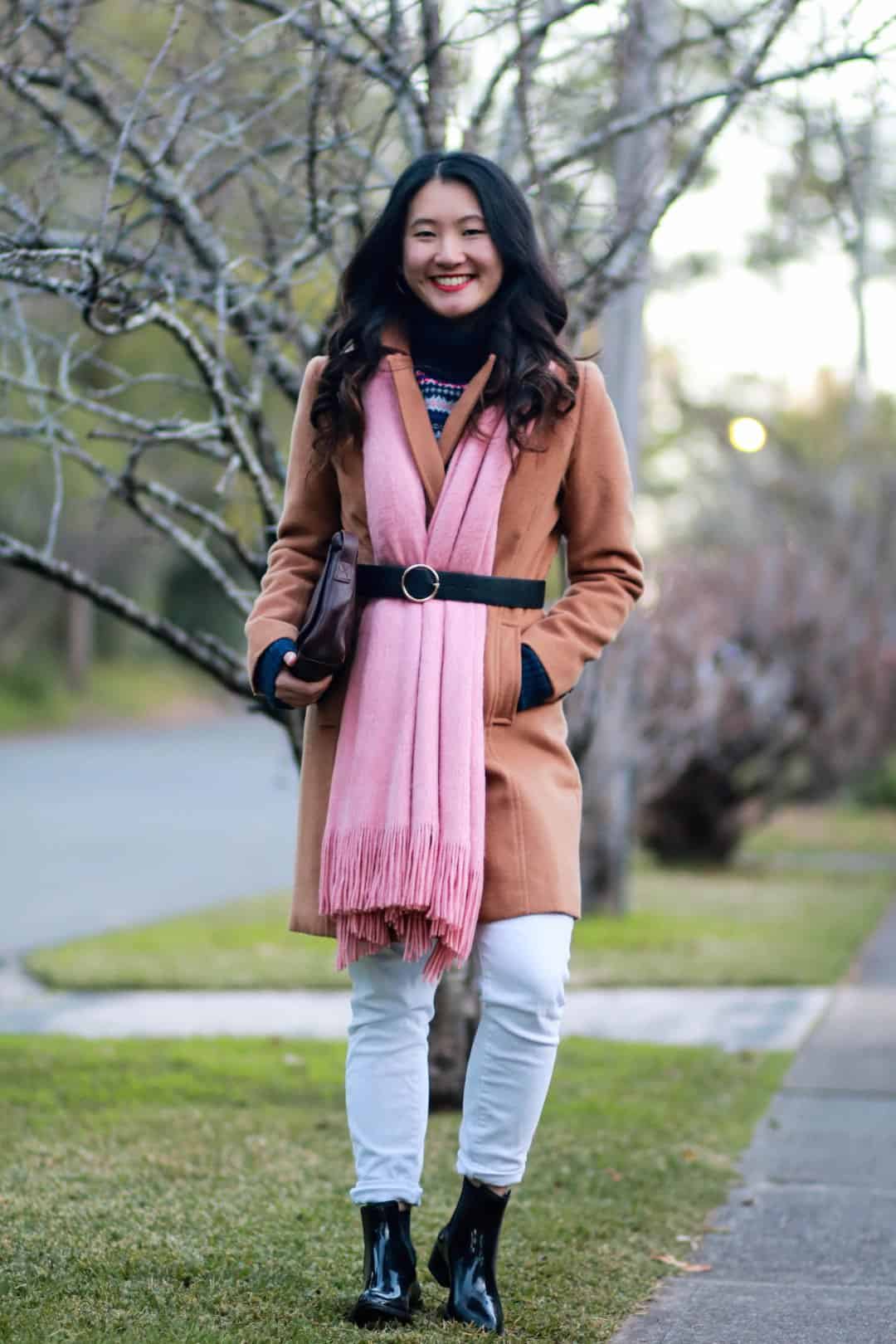 Belt Over The Coat Outfits To Wear This Winter
