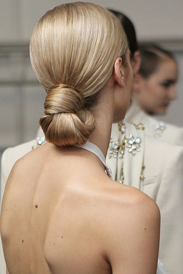 Gorgeous Bun Hairstyles In Every Possible Way