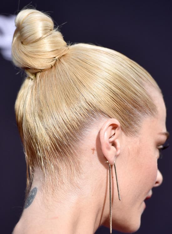 Gorgeous Bun Hairstyles In Every Possible Way