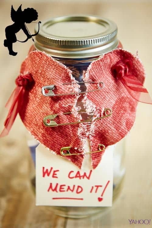 Sweet Mason Jar Valentines Day Crafts That Will Sweep You Off Your Feet