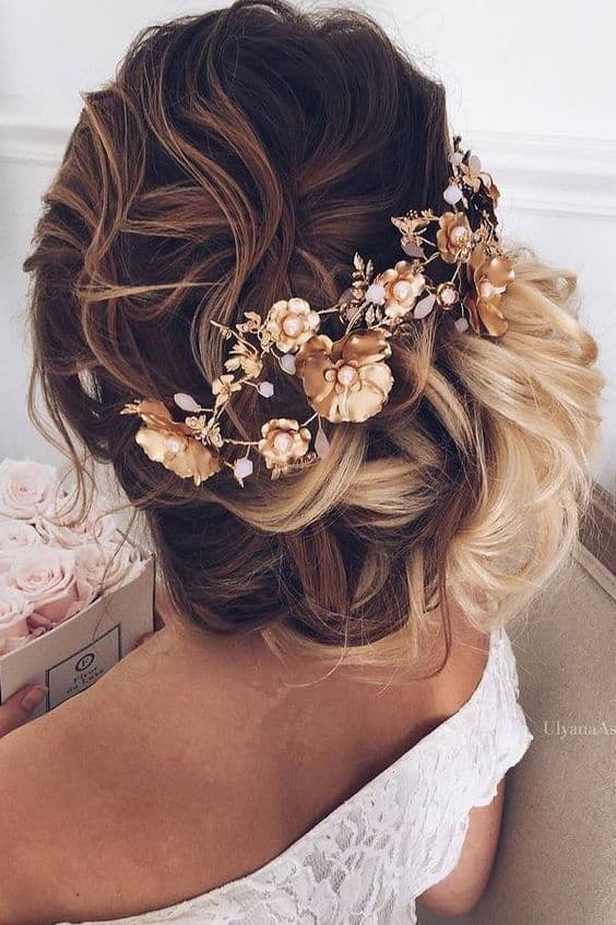 Stunning Spring Wedding Hairstyles With Floral Details