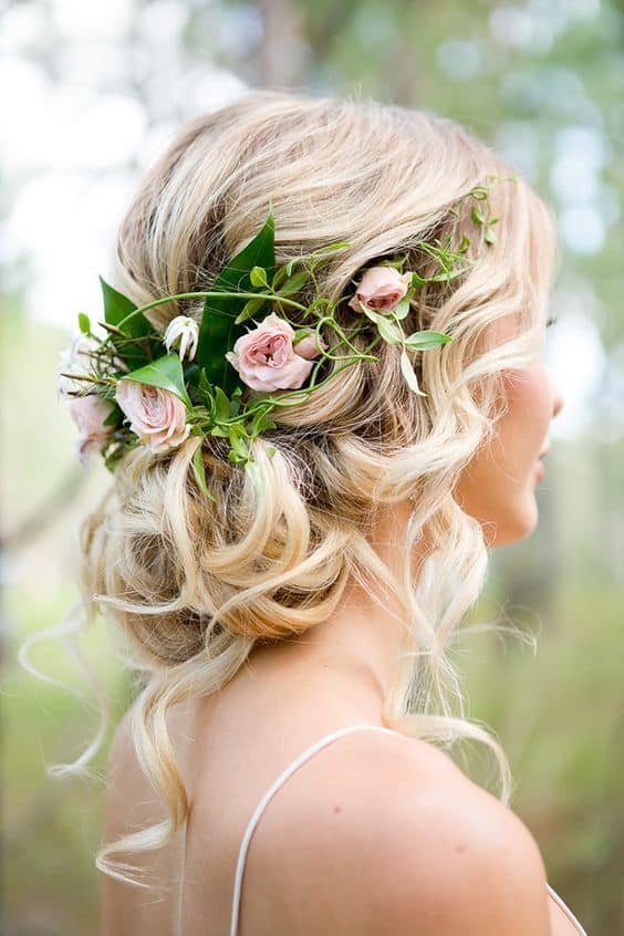 Stunning Spring Wedding Hairstyles With Floral Details