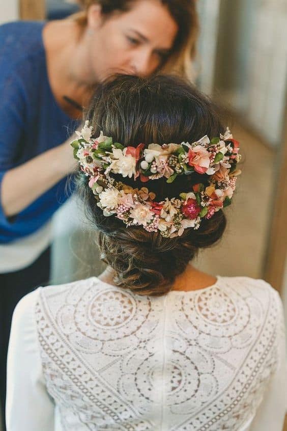 Stunning Spring Wedding Hairstyles With Floral Details