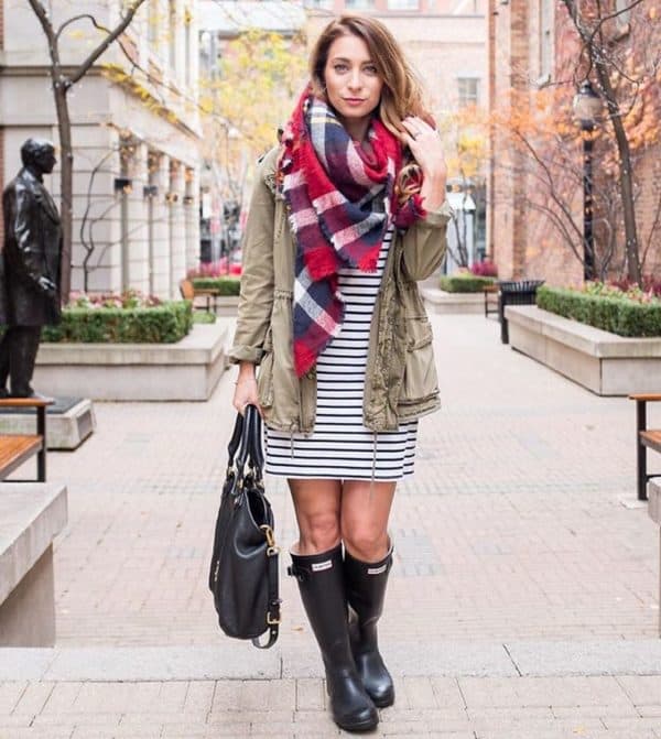 Adorable Spring Combinations With Rain Boots That Are Perfect For The Spring Showers