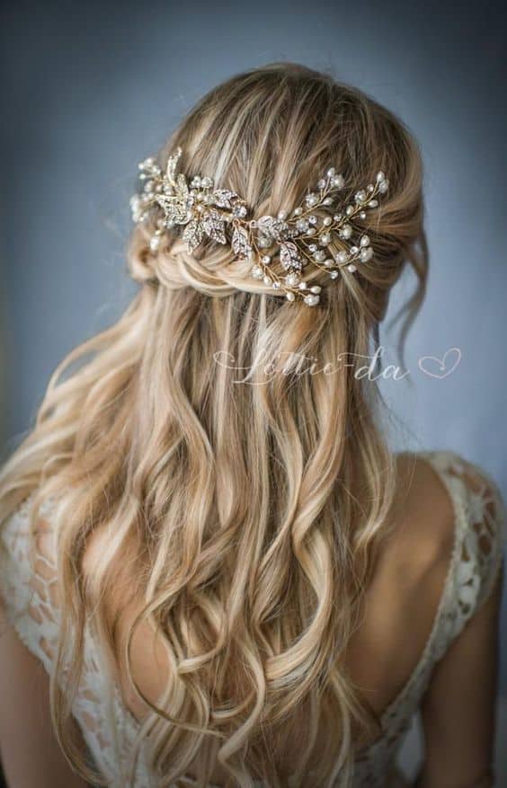Stunning Spring Wedding Hairstyles With Floral Details
