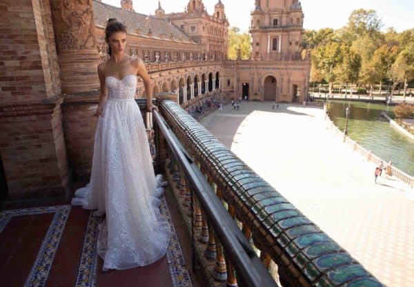 Exquisite Wedding Dresses By Berta Bridal F/W 2018