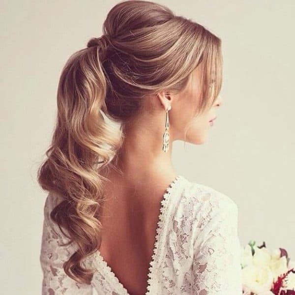 Stunning Prom Hairstyles That Will Take Your Breath Away