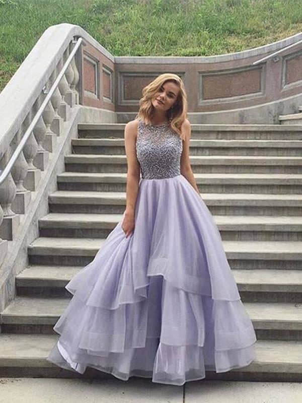 Stunning Prom Dresses That Will Make You The Prom Queen Of 2018