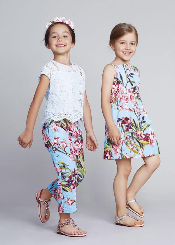 Adorable Outfits For Little Girls That Are Perfect For This Spring