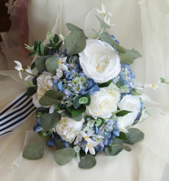 Wedding Guide: Something Blue Ideas