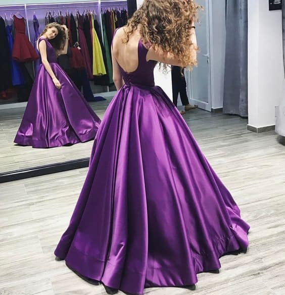 Stylish Ways To Wear The Ultra Violet Color Of The Year 2018 By Pantone