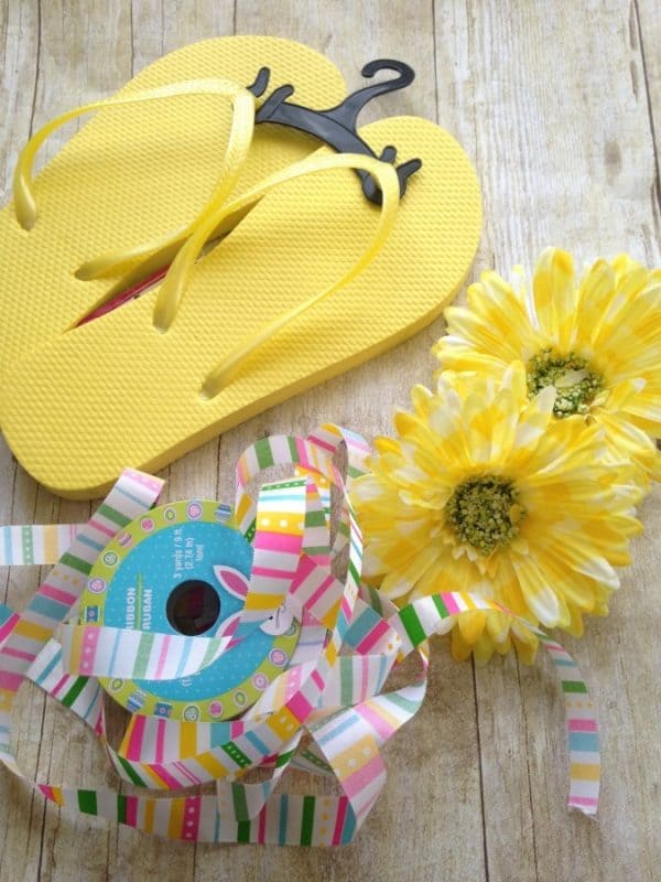 Fun DIY Flip Flops Crafts That Will Make Them Look Expensive