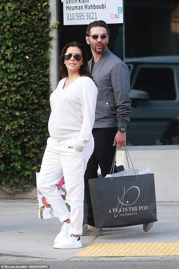 Pregnant And Beautiful Eva Longoria | Gorgeous Maternity Outfits That Will Inspire You