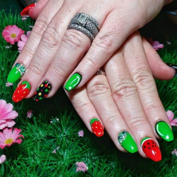 The Most Refreshing Fruit Manicure That You Have To Try This Summer