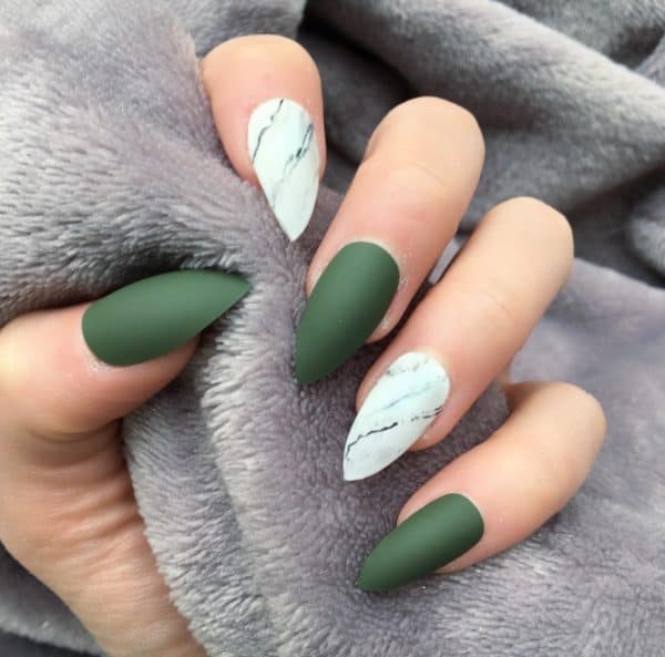 Fancy Marble Nails That Girls Are Going Crazy About