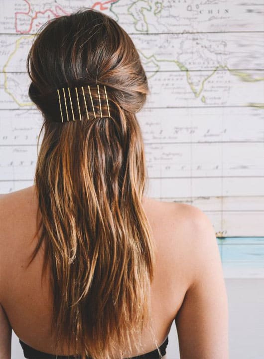 Eye Catching Exposed Bobby Pins Hairstyles That You Have To Check Out