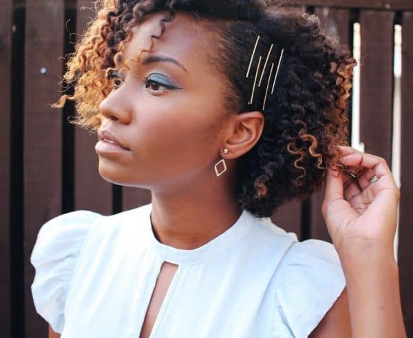 Eye Catching Exposed Bobby Pins Hairstyles That You Have To Check Out