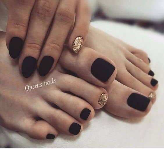 Matching Manicure And Pedicure Ideas That Are Currently Trending