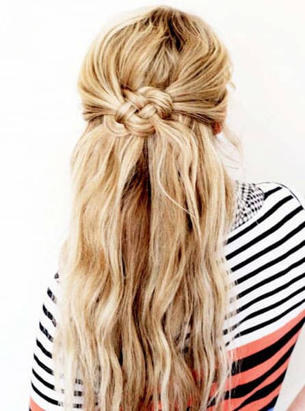 Cute Beach Hairstyles That You Should Try On Your Vacation