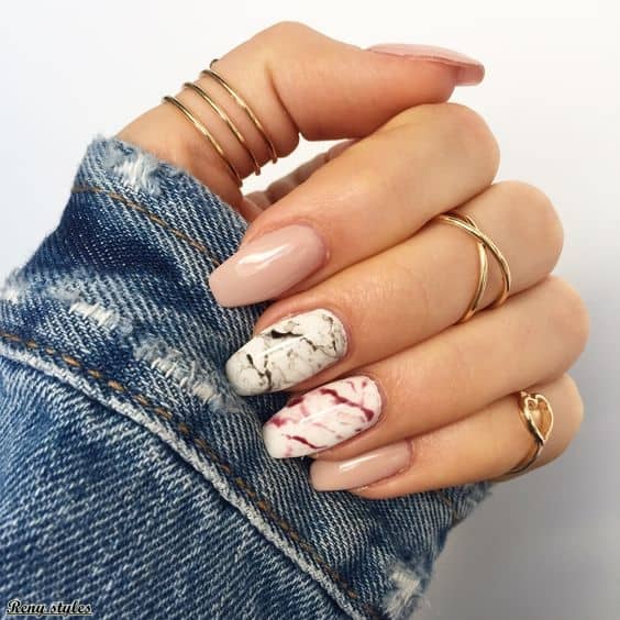 Fancy Marble Nails That Girls Are Going Crazy About