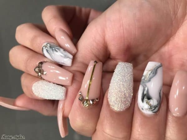 Fancy Marble Nails That Girls Are Going Crazy About