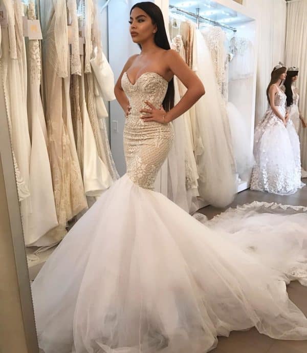 Stunning Mermaid Wedding Dresses That Will Hug Your Curves