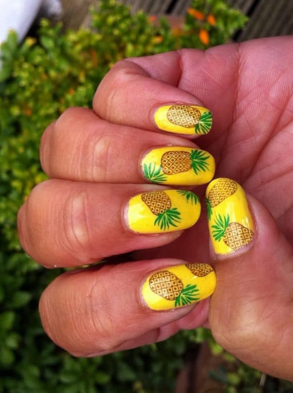 The Most Refreshing Fruit Manicure That You Have To Try This Summer