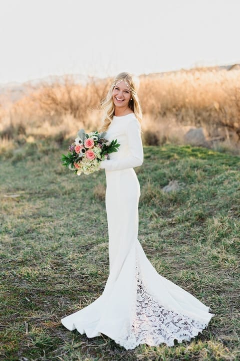 Effortlessly Chic Boho Wedding Dresses For The Free Spirited Brides