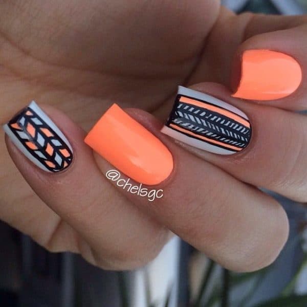 Neon Nails That Will Go Perfectly Well With Your Tanned Skin