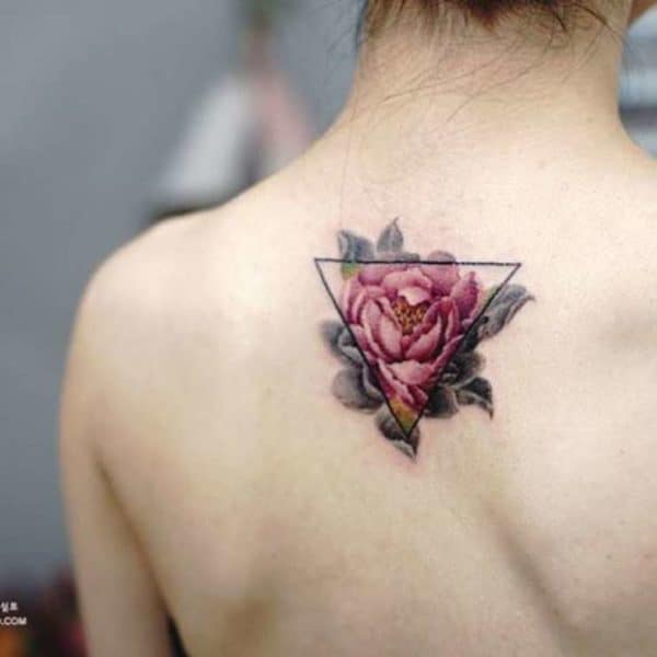 Delicate Floral Tattoos That Will Fascinate All The Flower Lovers