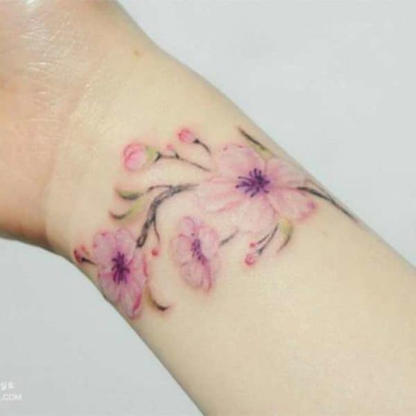 Delicate Floral Tattoos That Will Fascinate All The Flower Lovers