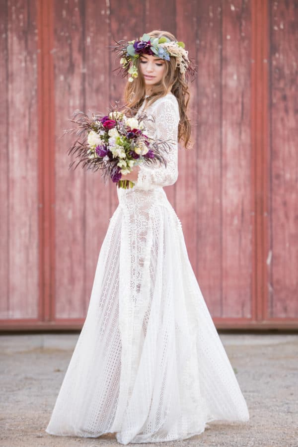 Effortlessly Chic Boho Wedding Dresses For The Free Spirited Brides